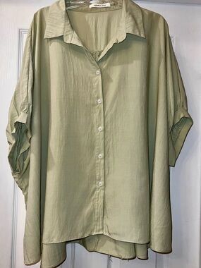 Mustard Seed Light Olive Green Casual Button-Down Shirt